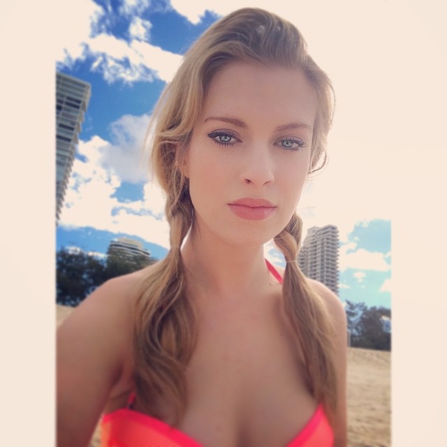 Barbara Dunkelman (48 pics)