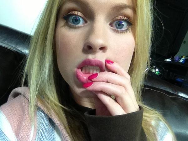 Barbara Dunkelman (48 pics)