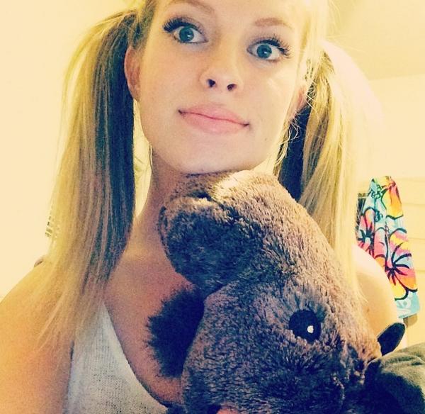 Barbara Dunkelman (48 pics)