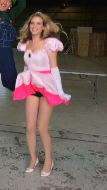Barbara Dunkelman (48 pics)