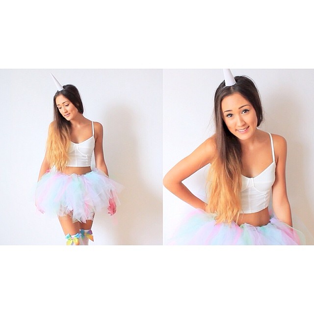 laurdiy Bikini Pictures (14 pics) .