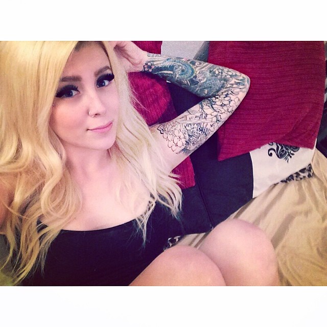 GetVindictive Sexy Pictures (94 pics)