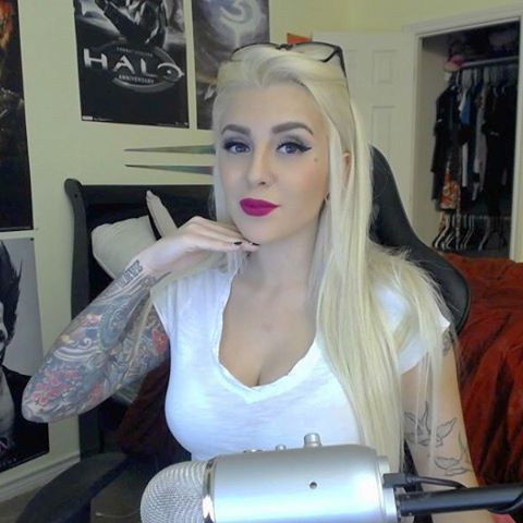GetVindictive Sexy Pictures (94 pics)
