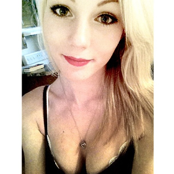 Stpeach nip slip.