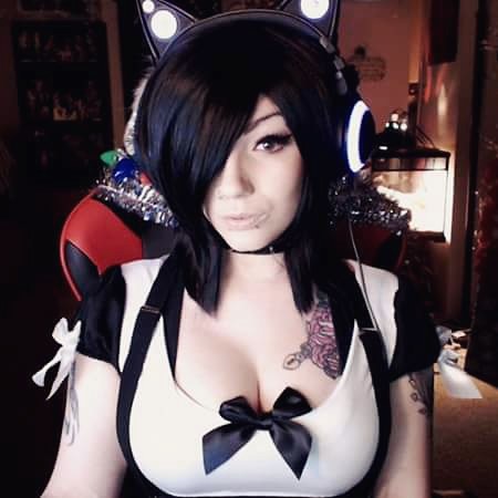 BbyPandaFace Cleavage Pictures (22 pics)