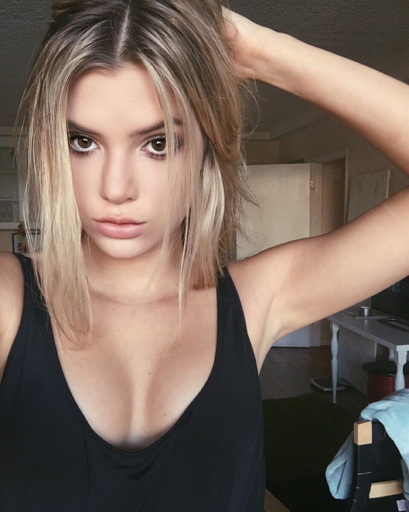 Alissa Violet Sexy Pictures