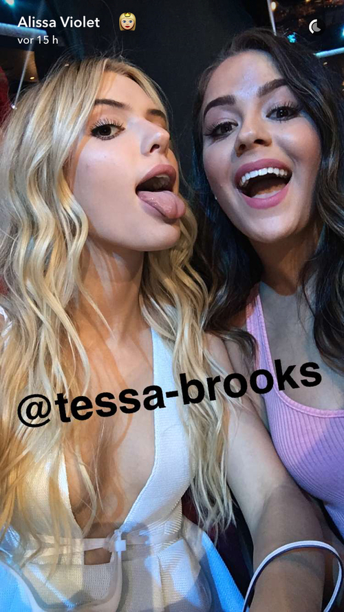 Tessa Brooks Sexy Pictures (22 pics)