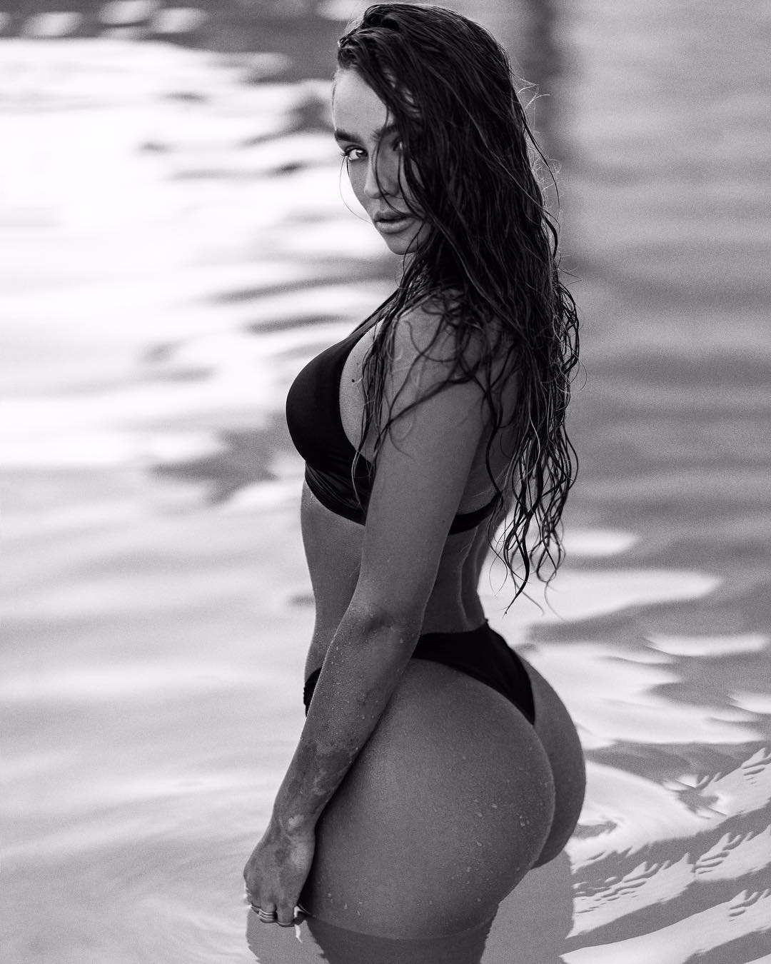 Sommer Ray Sexy Pictures (35 Pics)