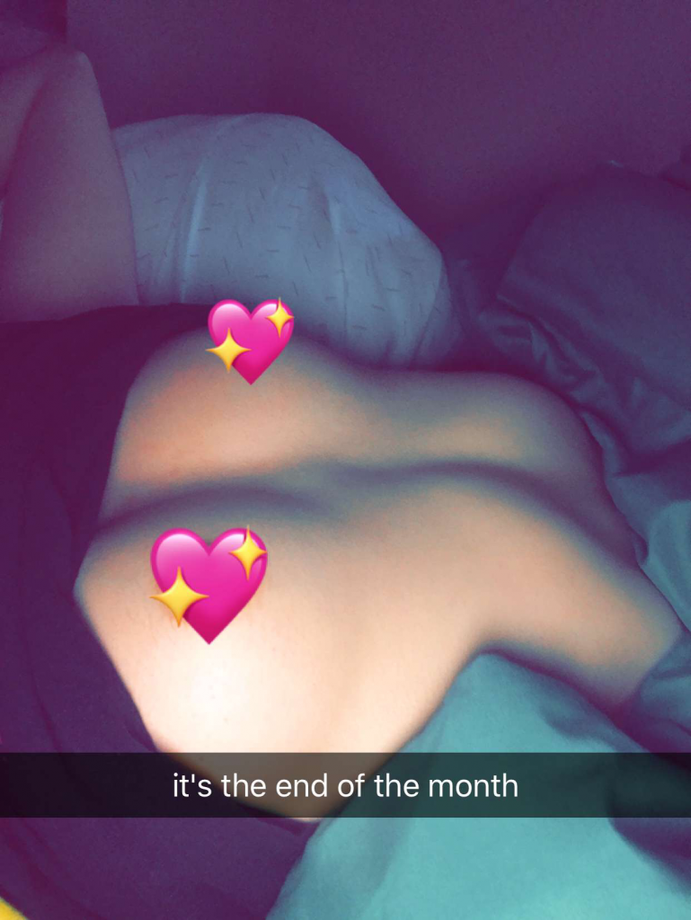 Cloveress ASMR Private Snapchat &amp; Sexy Photoshoot (25 pics 1 vid)