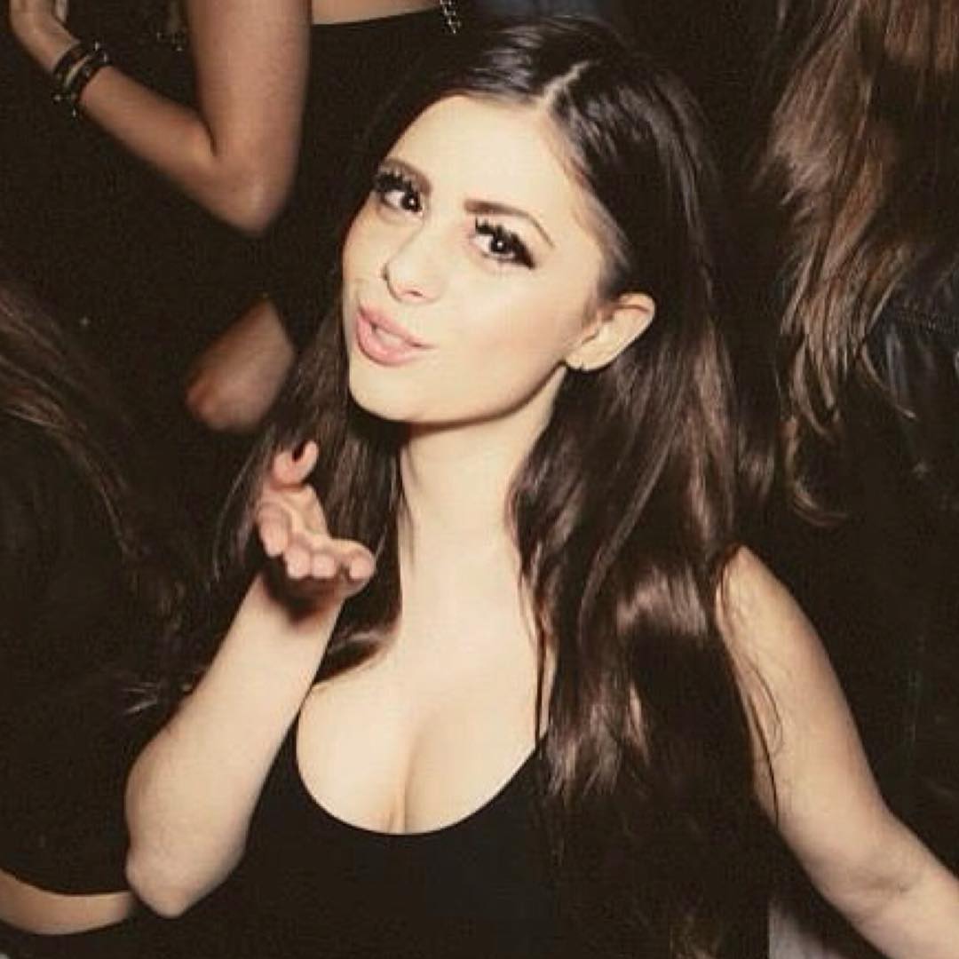 Azzyland Sexy Pictures (18 Pics)