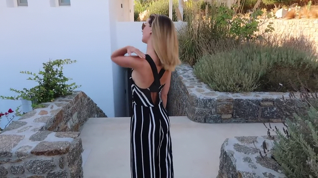 Zoella Sexy Pictures (21 Pics)