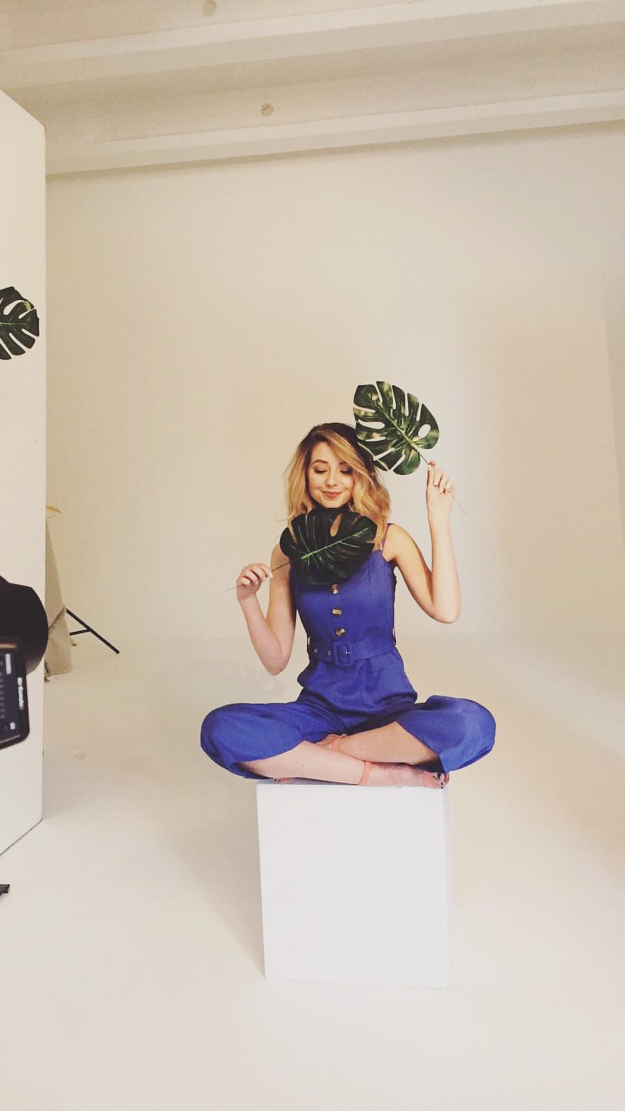 Zoella Sexy Pictures (21 Pics)