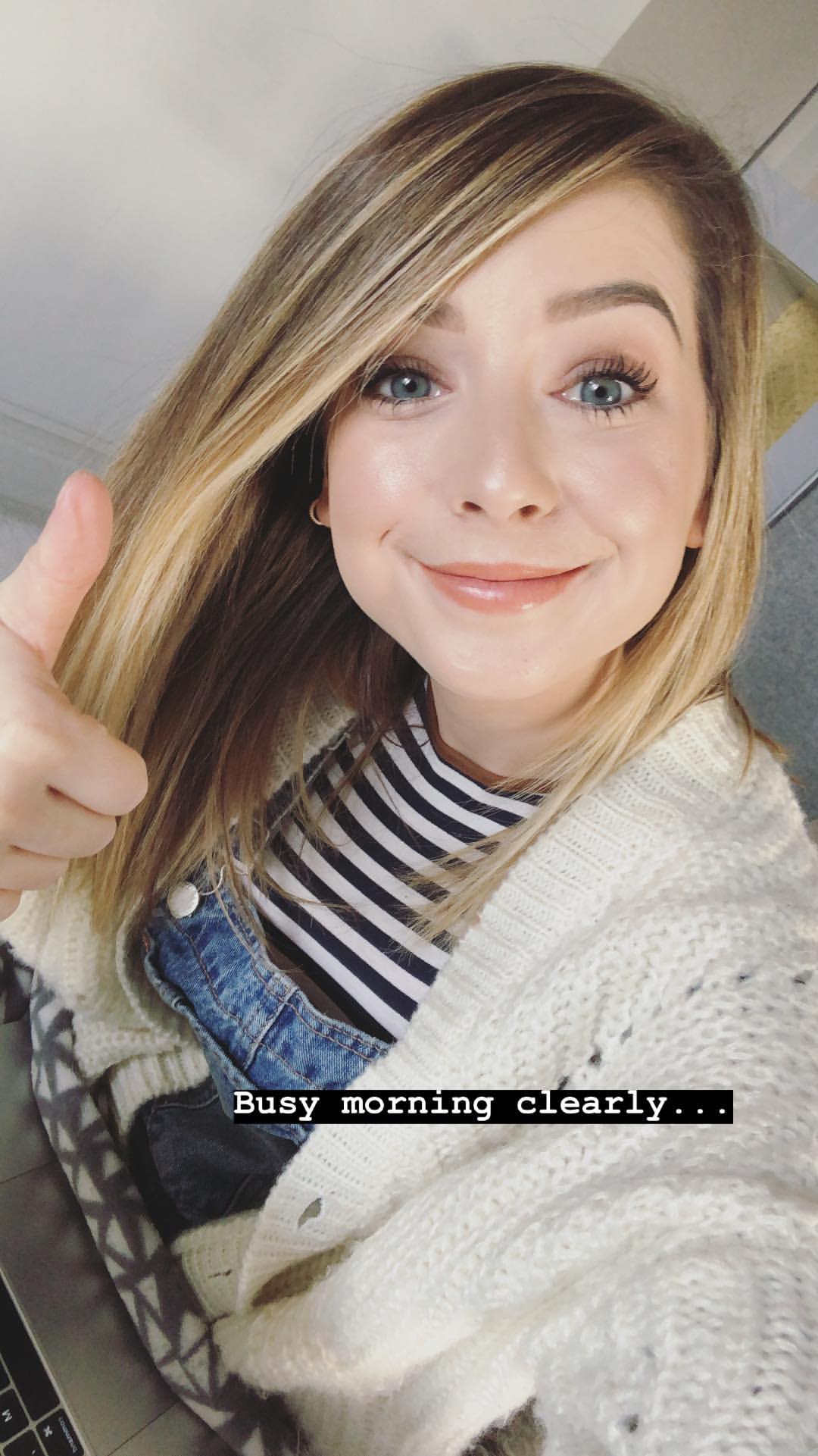 Zoella Sexy Pictures (21 Pics)