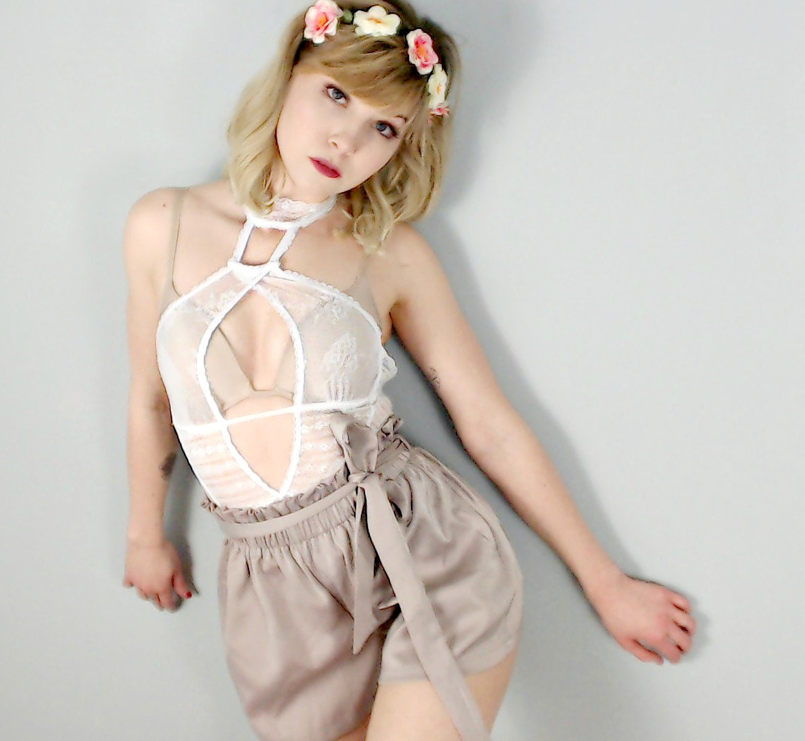 ElleBelle ASMR Sexy (39 pics 1 vid)