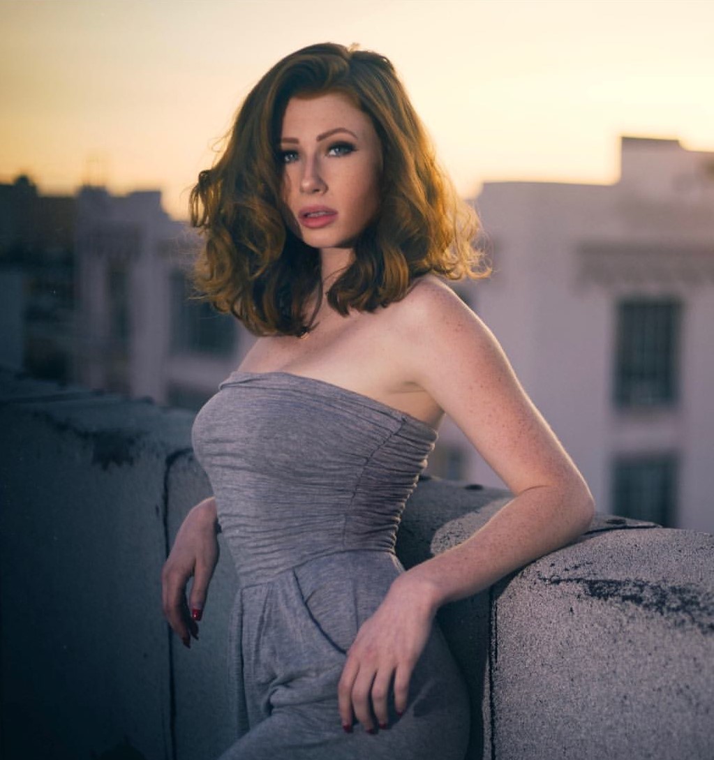Abigale Mandler Sexy Pictures (19 Pics)