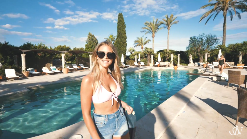 Janni Deler Sexy Pictures (46 Pics)