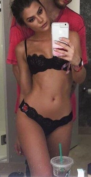 Alissa Violet Sexy Pictures (21 Pics)