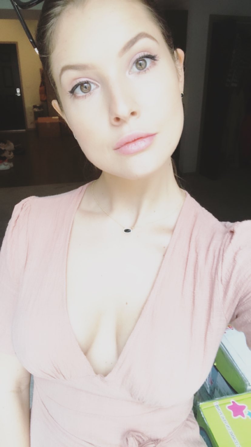 Amanda Cerny Sexy Pictures (43 Pics)