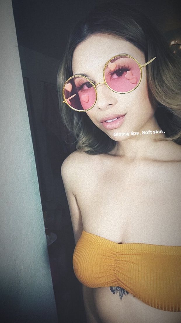 EspeASMR Patreon (6 pics)