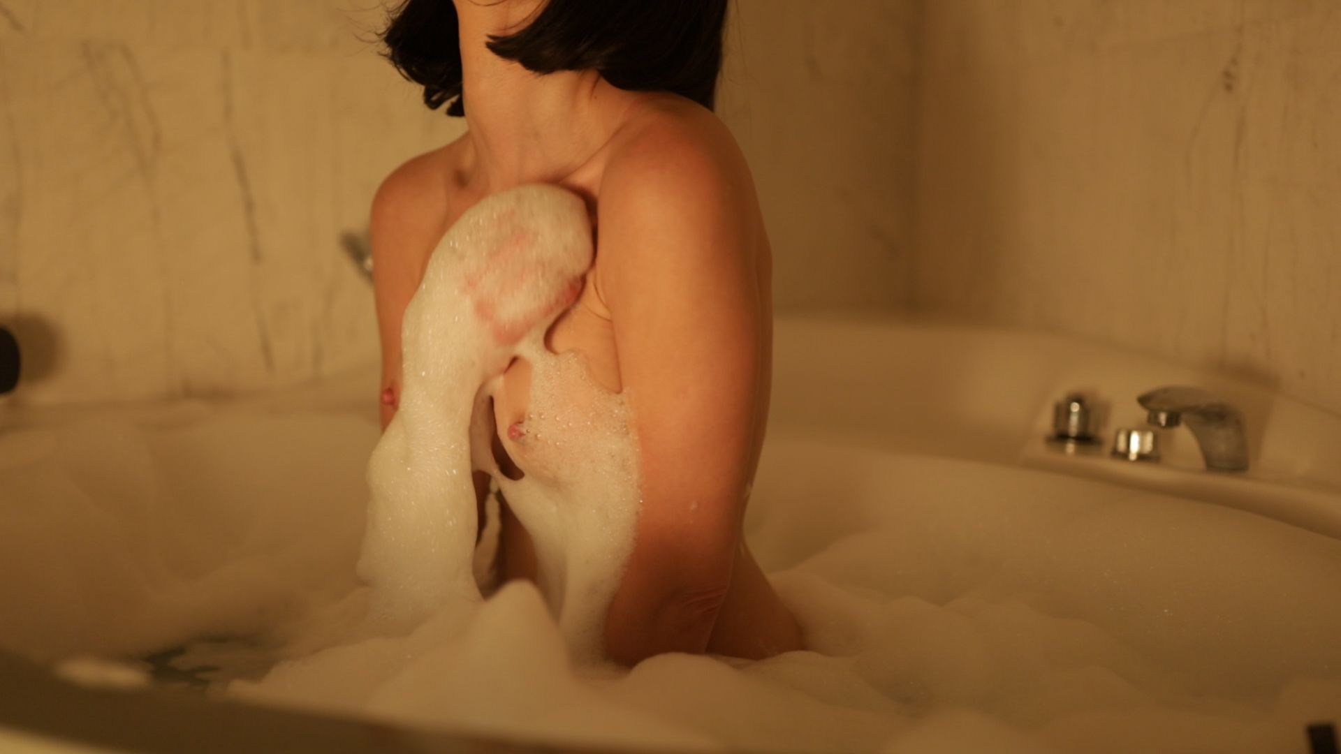 Alex Shai Nude in the Bath